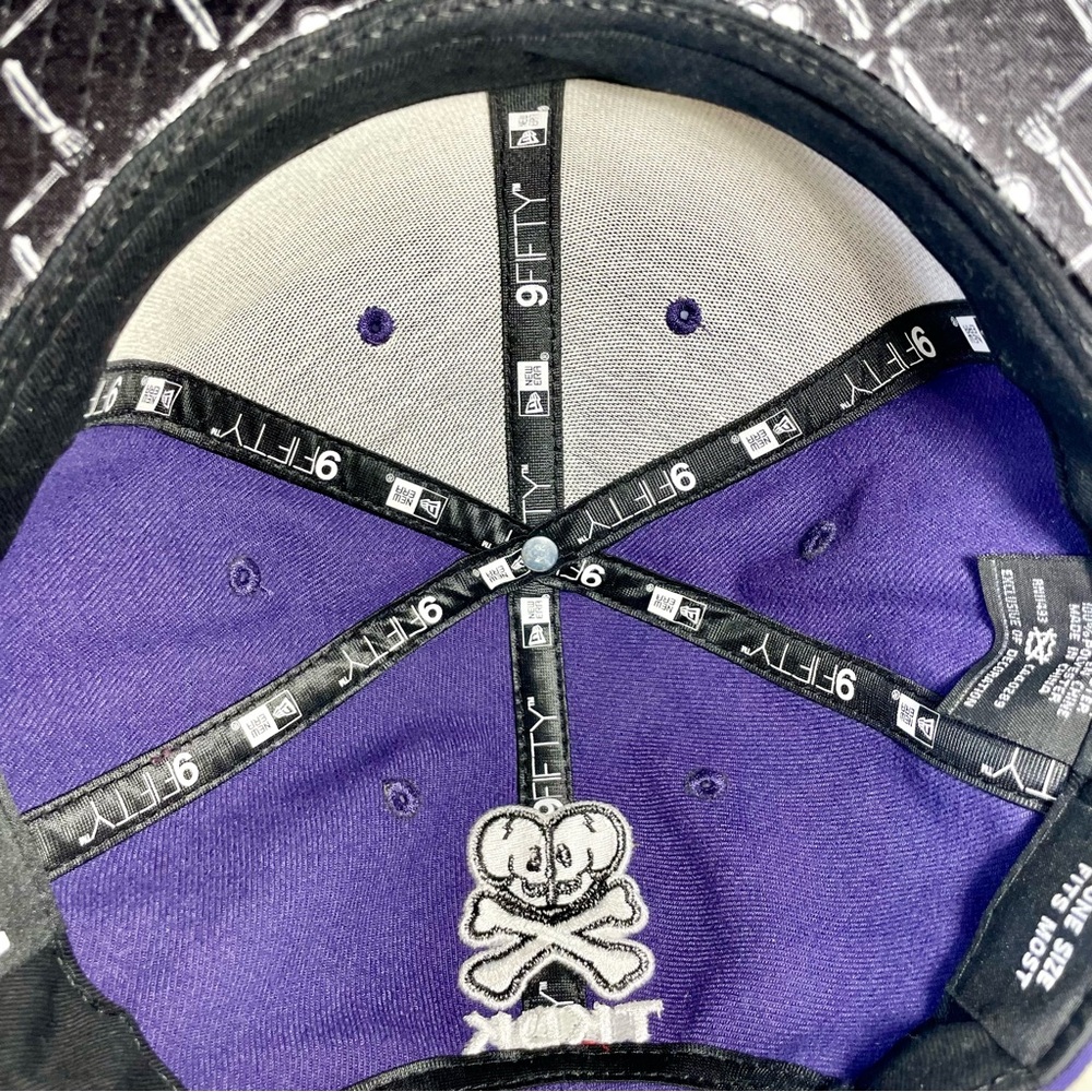 New Era 9FIFTY Tokidoki Snapback Cap Purple Hat Dual Tiger Sexy Asian Girl NWOT - Picture 7 of 7
